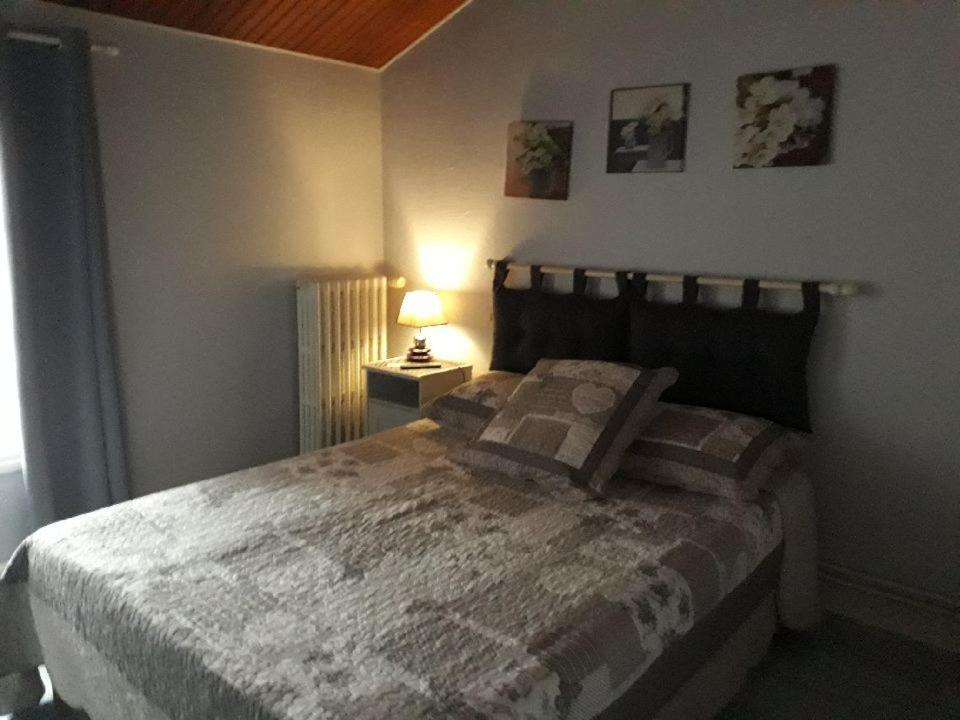 La Petite Auberge Chatelraould-Saint-Louvent 外观 照片